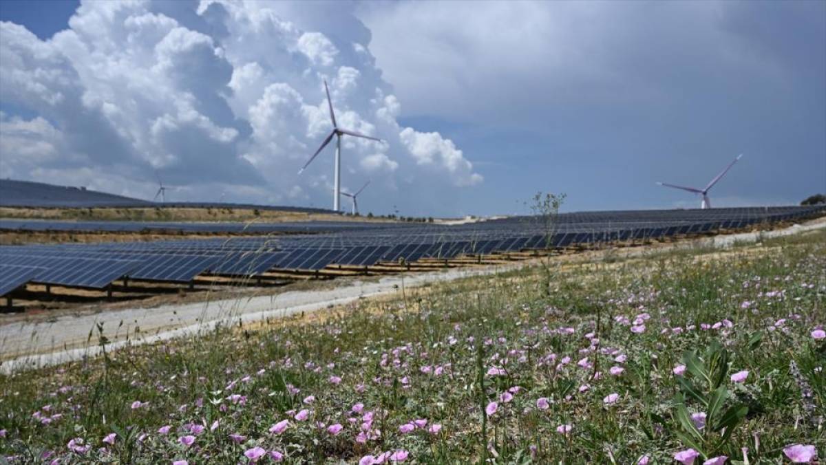 Enerji piyasasında T&uuml;rkiye&rsquo;nin y&uuml;kselen rol&uuml; dikkati &ccedil;ekiyor