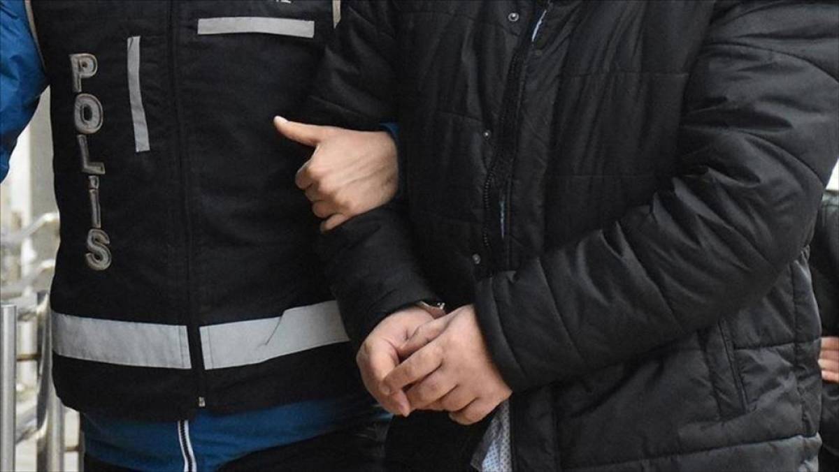 Sokak &ccedil;etelerine y&ouml;nelik 5 ildeki operasyonlarda 32 kişi hakkında adli işlem başlatıldı