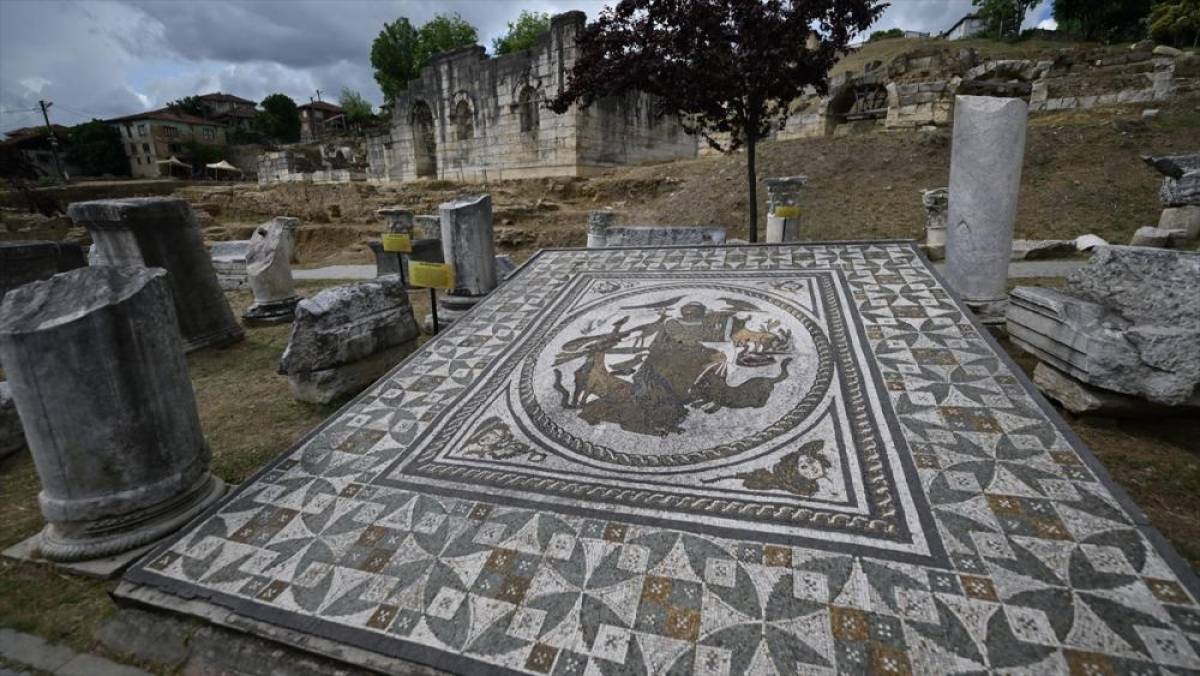 Kazı alanı genişletilen D&uuml;zce'deki antik kentte restorasyon &ccedil;alışmaları başlayacak