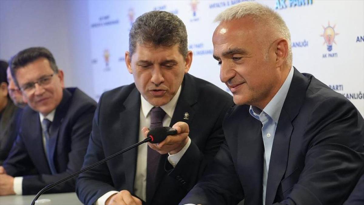 Cumhurbaşkanı Erdoğan, AK Parti Antalya teşkilatıyla telefonda bayramlaştı