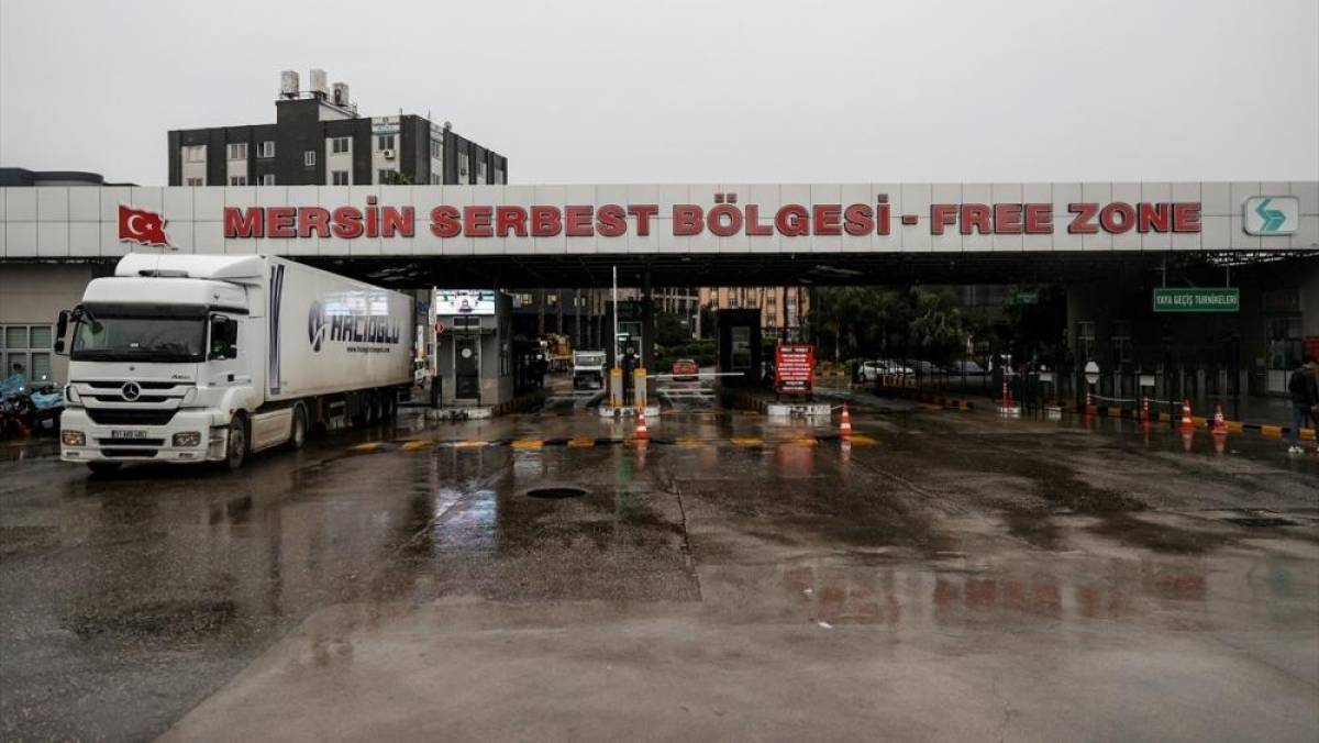 Mersin Serbest B&ouml;lgesi'nin 3 aylık ticaret hacmi 943 milyon dolar oldu
