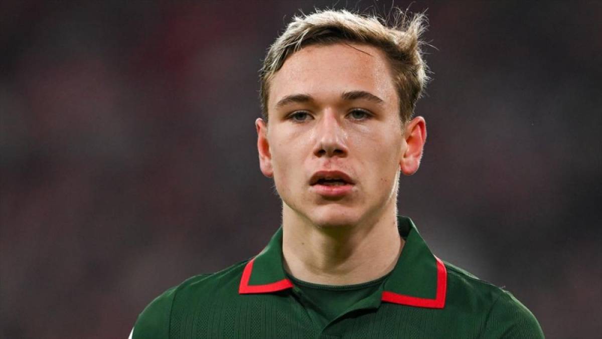 Galatasaray, Rus futbolcu Batrakov'un transferi i&ccedil;in g&ouml;r&uuml;şmelerin başladığını duyurdu