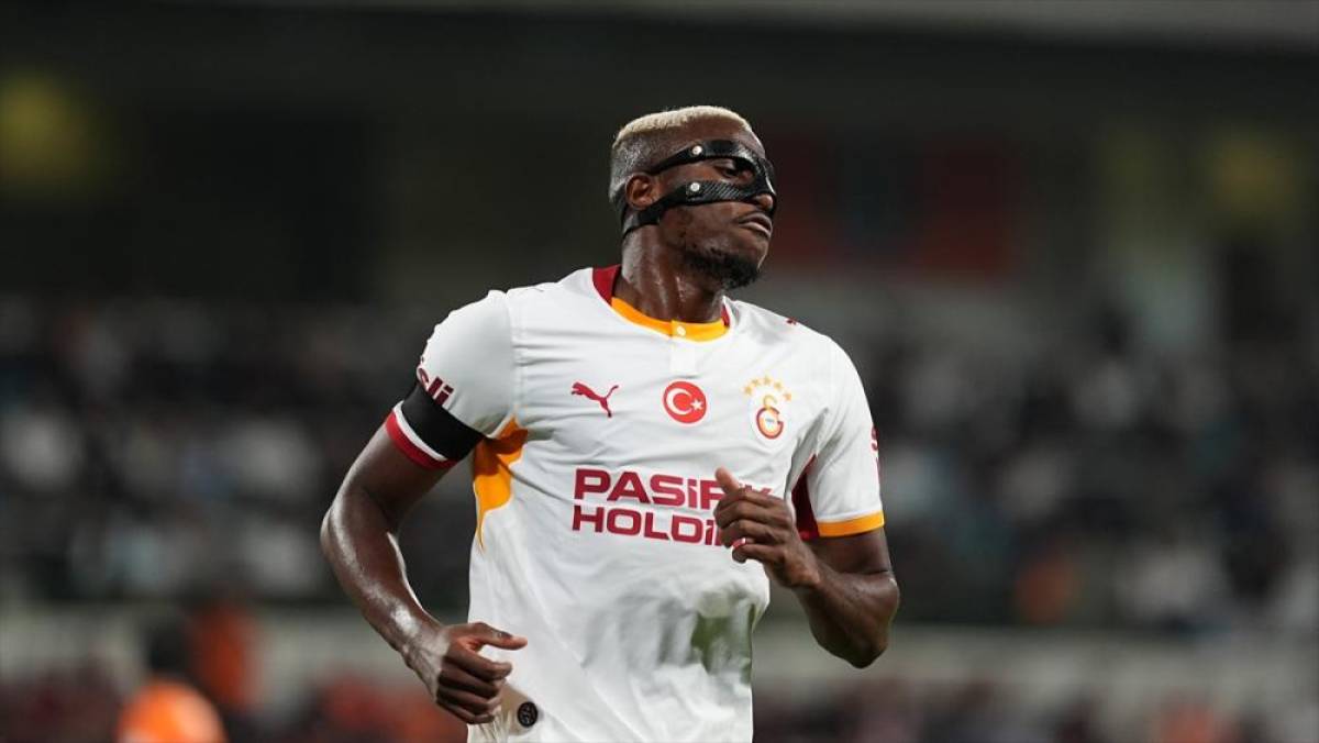 Victor Osimhen, sakatlığı sebebiyle Nijerya Milli Takımı'nın kadrosundan &ccedil;ıkarıldı