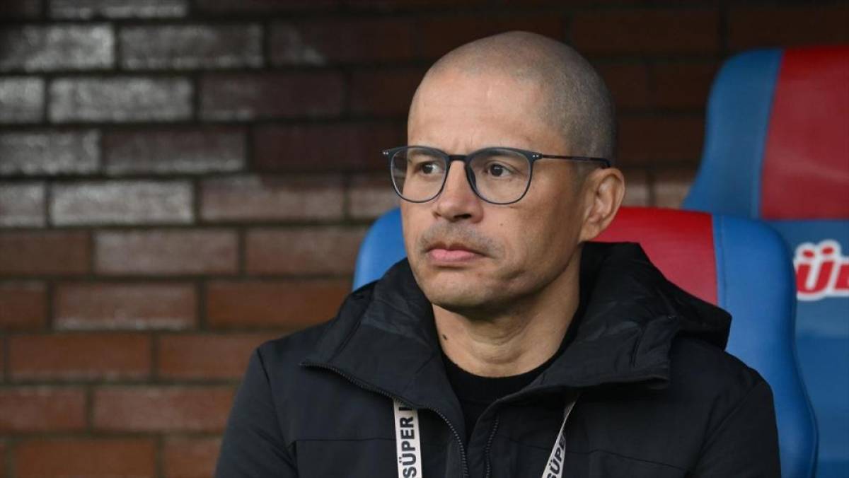 Alex de Souza, Brezilya 2. Ligi'nde Athletic Club'&uuml;n başına ge&ccedil;ti