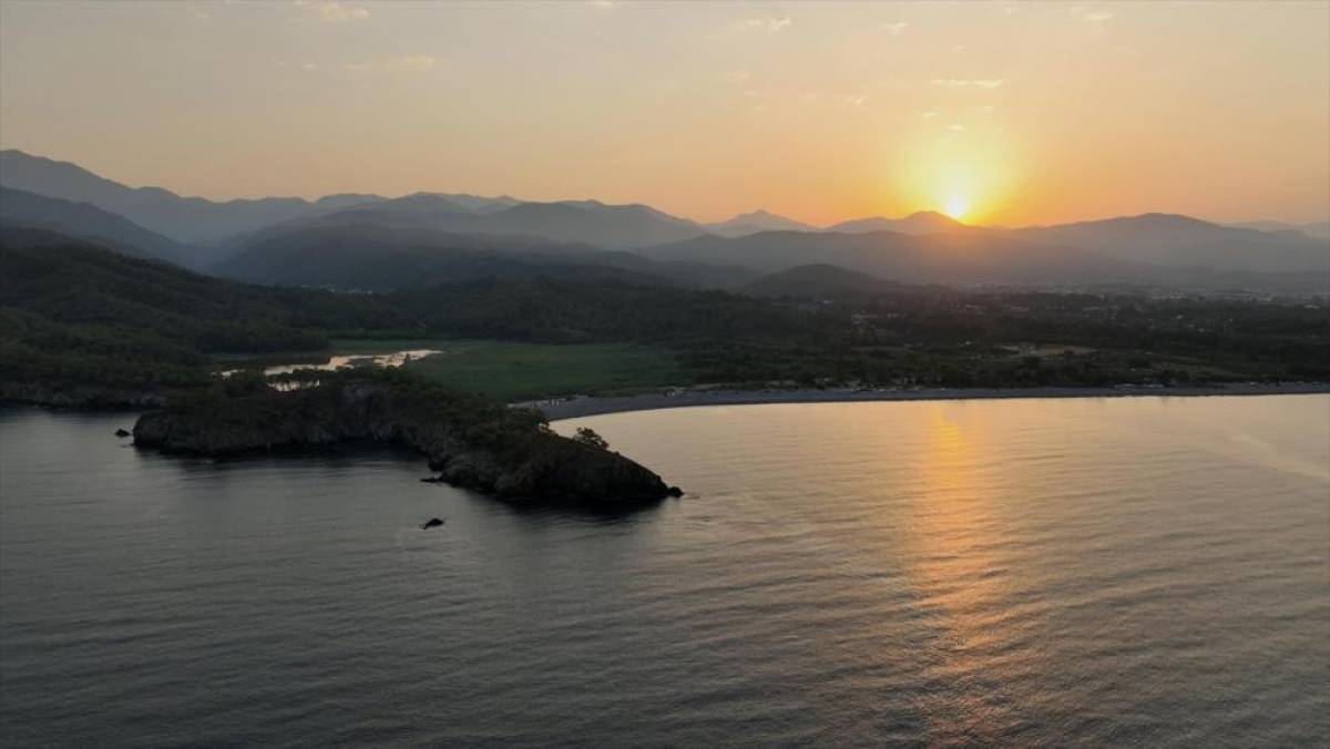 T&uuml;rkiye'de denizlerden 325 bin ton atık temizlendi