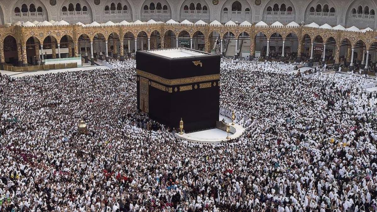 Umre seyahatlerinde vatandaşlara kayıt dışı organizasyon uyarısı