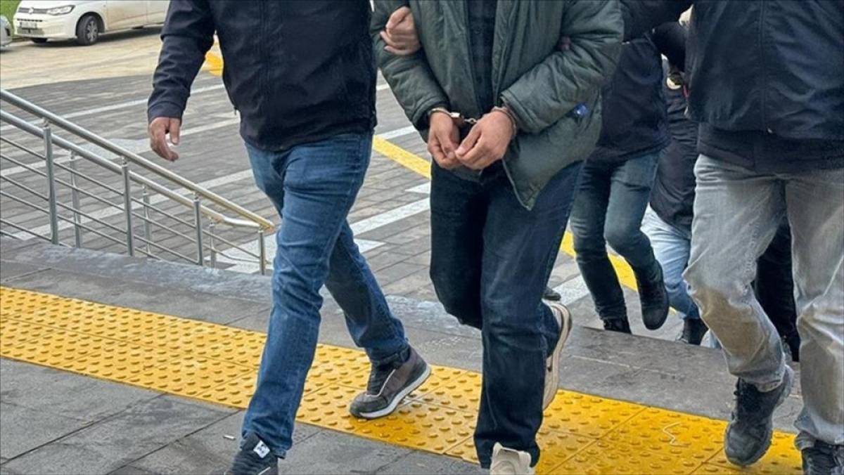 9 il merkezli dolandırıcılık ve yasa dışı bahis operasyonlarında 123 ş&uuml;pheli yakalandı