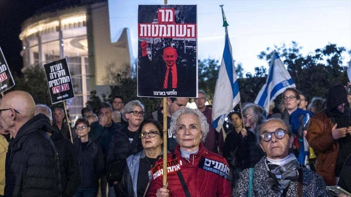 İsrail'in başkenti Tel Aviv'de h&uuml;k&uuml;met karşıtı protesto d&uuml;zenlendi
