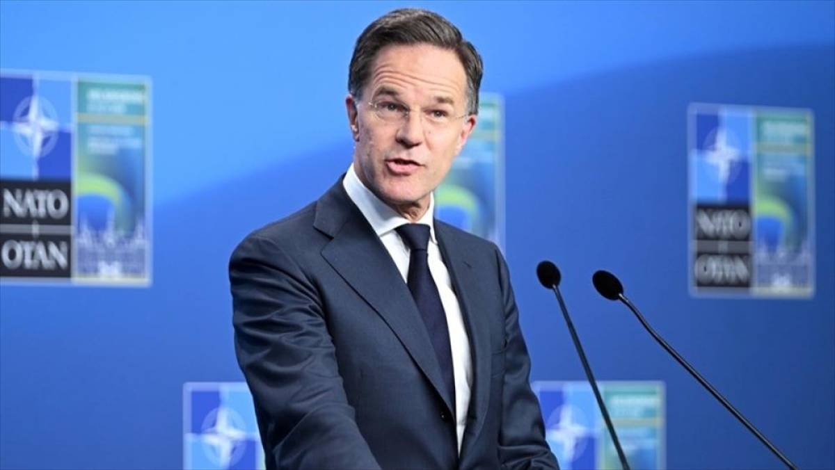 Rutte: T&uuml;rkiye bir savunma sanayisi tabanının nasıl organize edileceğine dair harika bir &ouml;rnek