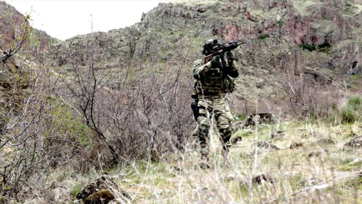 Irak'ın kuzeyindeki barınma alanlarından kaçan 3 PKK'lı terörist teslim oldu