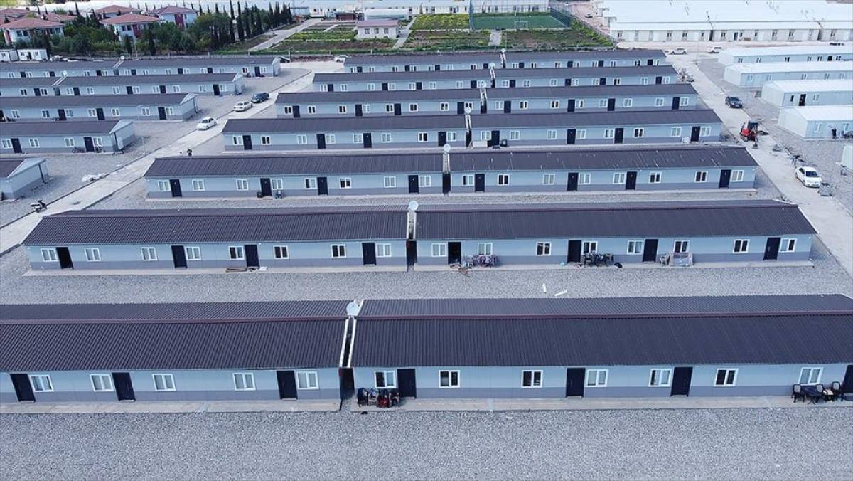 Kentsel d&ouml;n&uuml;ş&uuml;m &ccedil;alışmaları ve afetler mod&uuml;ler yapılara ilgiyi artırdı