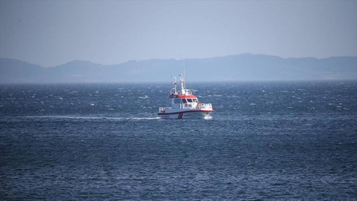 Marmara Denizi'nde batan geminin mürettebatını arama çalışmaları 10. gününde devam ediyor