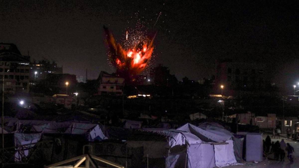 İsrail'in ateşkesi ihlal ederek Gazze'ye d&uuml;zenlediği saldırılarda bir &ccedil;ocuk hayatını kaybetti