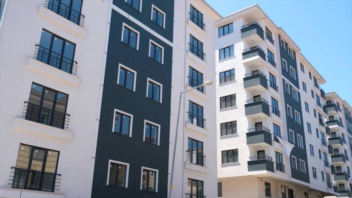 İstanbul'da "Yarısı Bizden" ile 83 bin bağımsız b&ouml;l&uuml;m d&ouml;n&uuml;şt&uuml;r&uuml;ld&uuml;