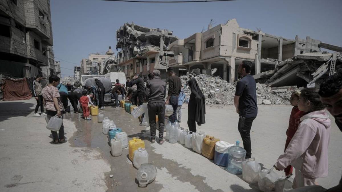 Gazze'de İsrail'in saldırıları ve ablukasıyla artan su krizi, Filistinlilerin hayatını derinden etkiliyor