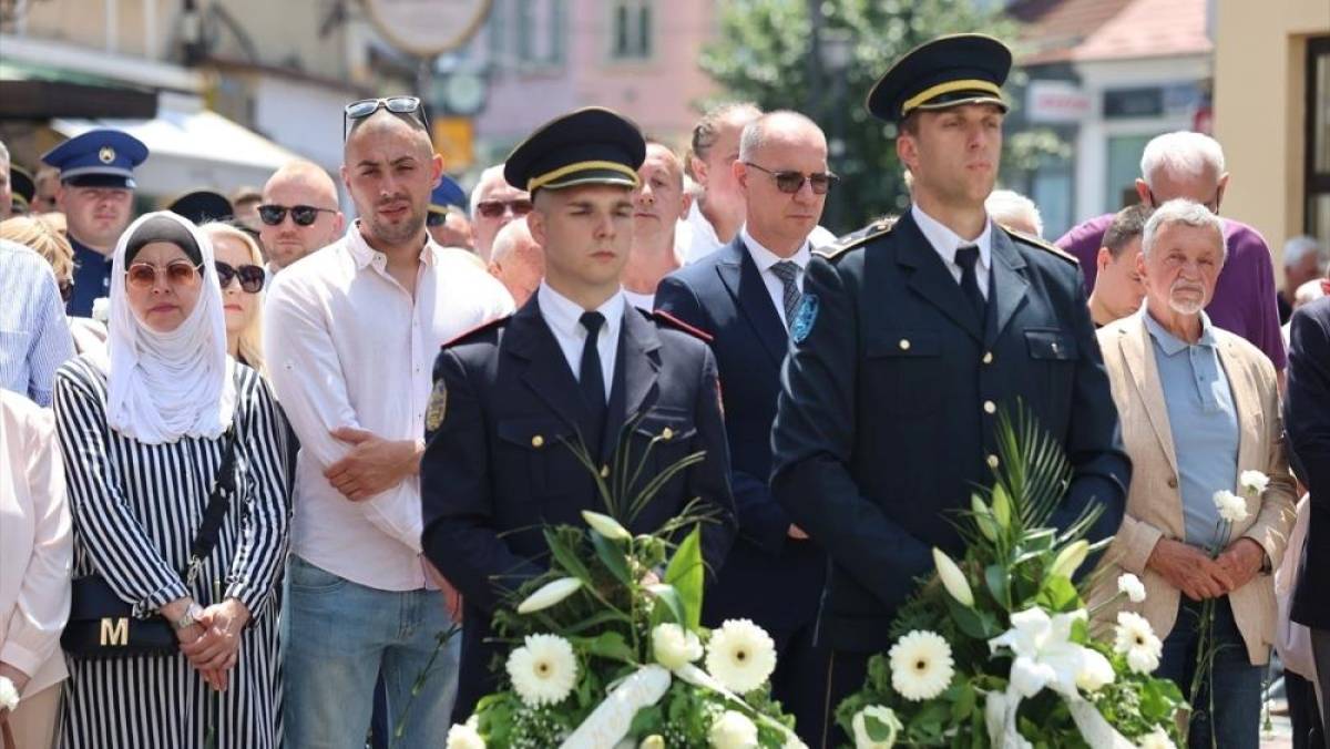 Bosna Savaşı'ndaki Kapiya Katliamı'nın 31. yılında kurbanlar anıldı