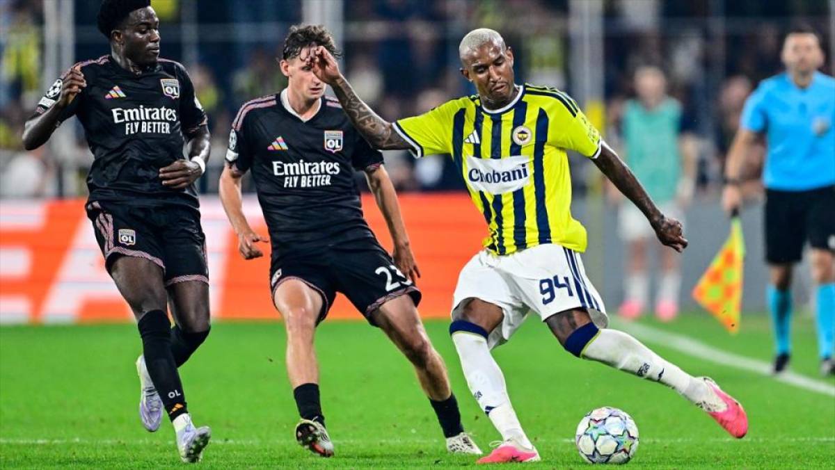 Fenerbah&ccedil;e, yarın UEFA Şampiyonlar Ligi i&ccedil;in sahaya &ccedil;ıkacak