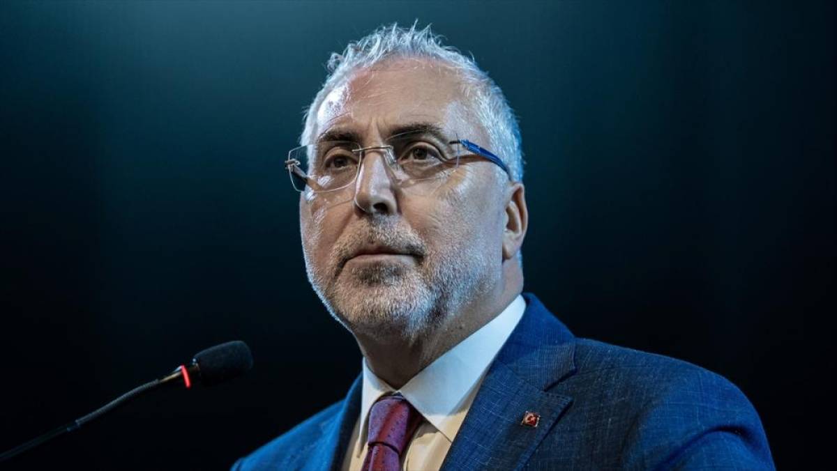 &Ccedil;alışma ve Sosyal G&uuml;venlik Bakanı Işıkhan: Her şey insanın refahı, her şey insanın mutluluğu i&ccedil;in olmalı