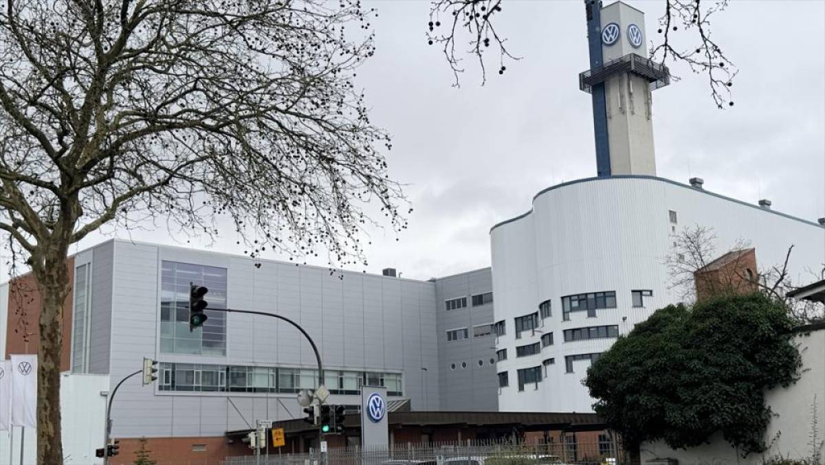 Almanya'da Volkswagen&rsquo;ın İsrail i&ccedil;in silah &uuml;reteceği haberleri b&ouml;lge sakinlerini tedirgin etti