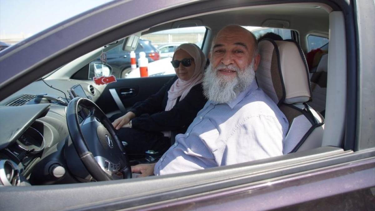 D&ouml;n&uuml;ş yolundaki gurbet&ccedil;iler sınır kapılarındaki &ouml;nlemlerden memnun