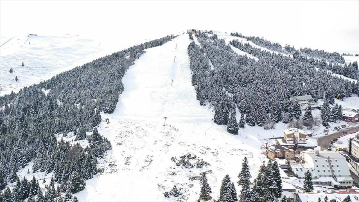 Hafta sonu kar beklenen Uludağ'ın yılbaşına y&uuml;zde 100 dolulukla gireceği &ouml;ng&ouml;r&uuml;l&uuml;yor