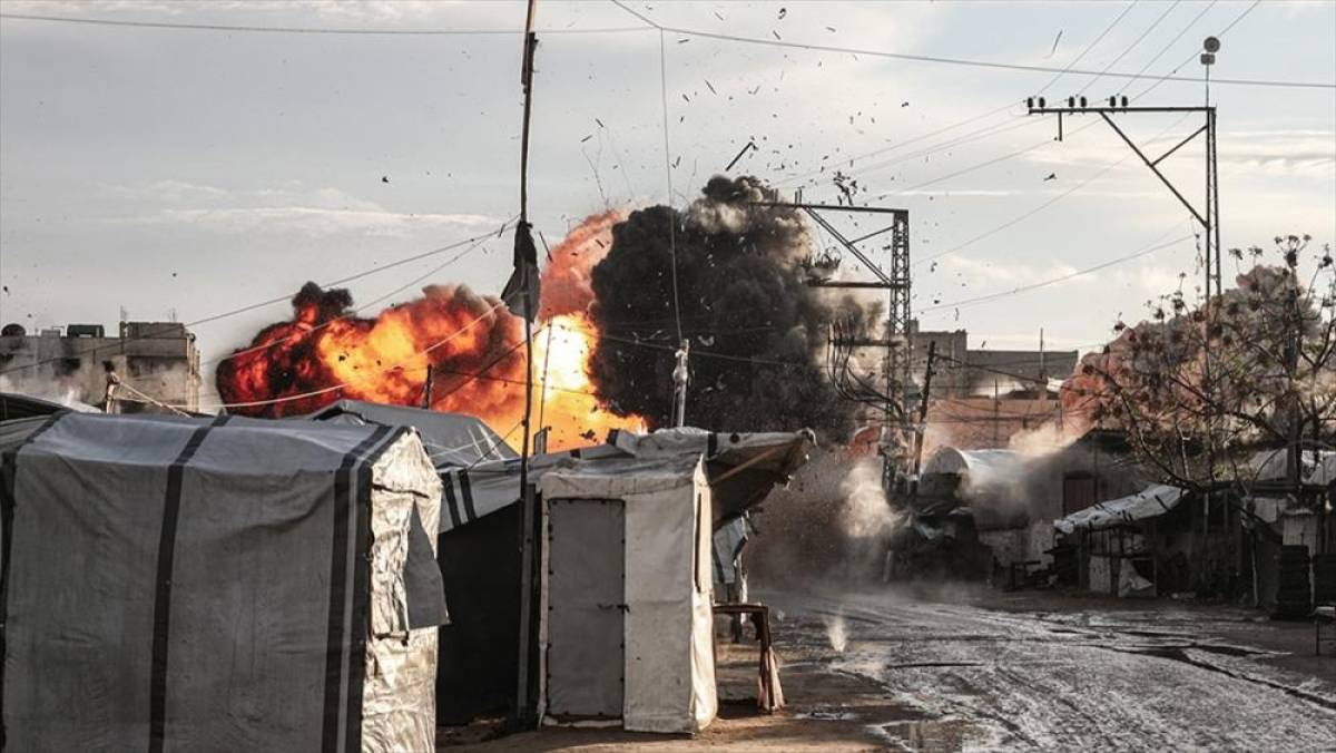 Ateşkesi ihlal eden İsrail askerlerinin Gazze'deki saldırısında 2 kardeş hayatını kaybetti