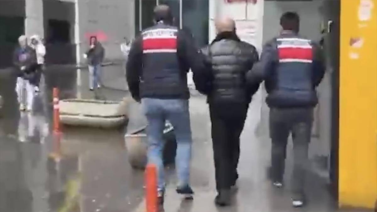 İstanbul merkezli 13 ilde d&uuml;zenlenen yasa dışı bahis operasyonunda 24 ş&uuml;pheli yakalandı