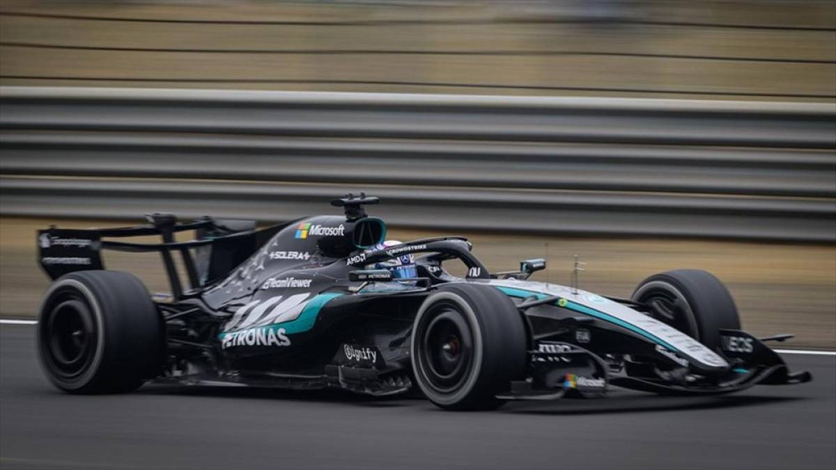 Formula 1'de sezonun &uuml;&ccedil;&uuml;nc&uuml; etabı Japonya Grand Prix'sini Kimi Antonelli kazandı
