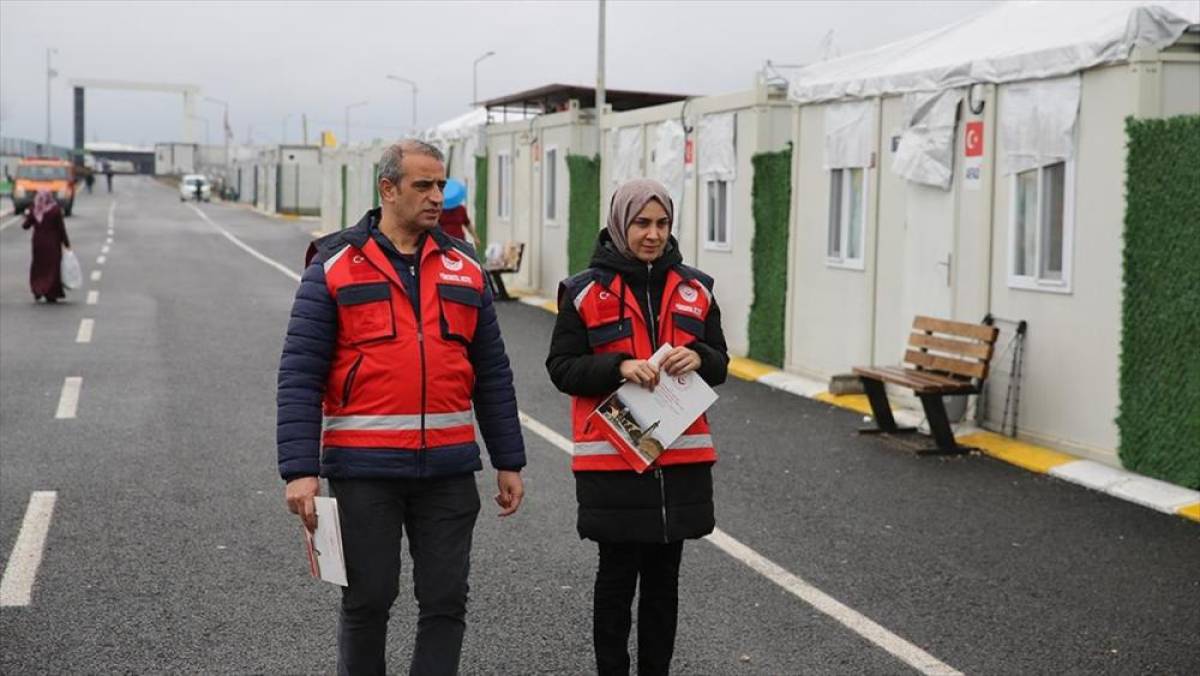 Diyarbakır'da evlerinde ziyaret edilen 158 bin 712 depremzede psikososyal destek aldı