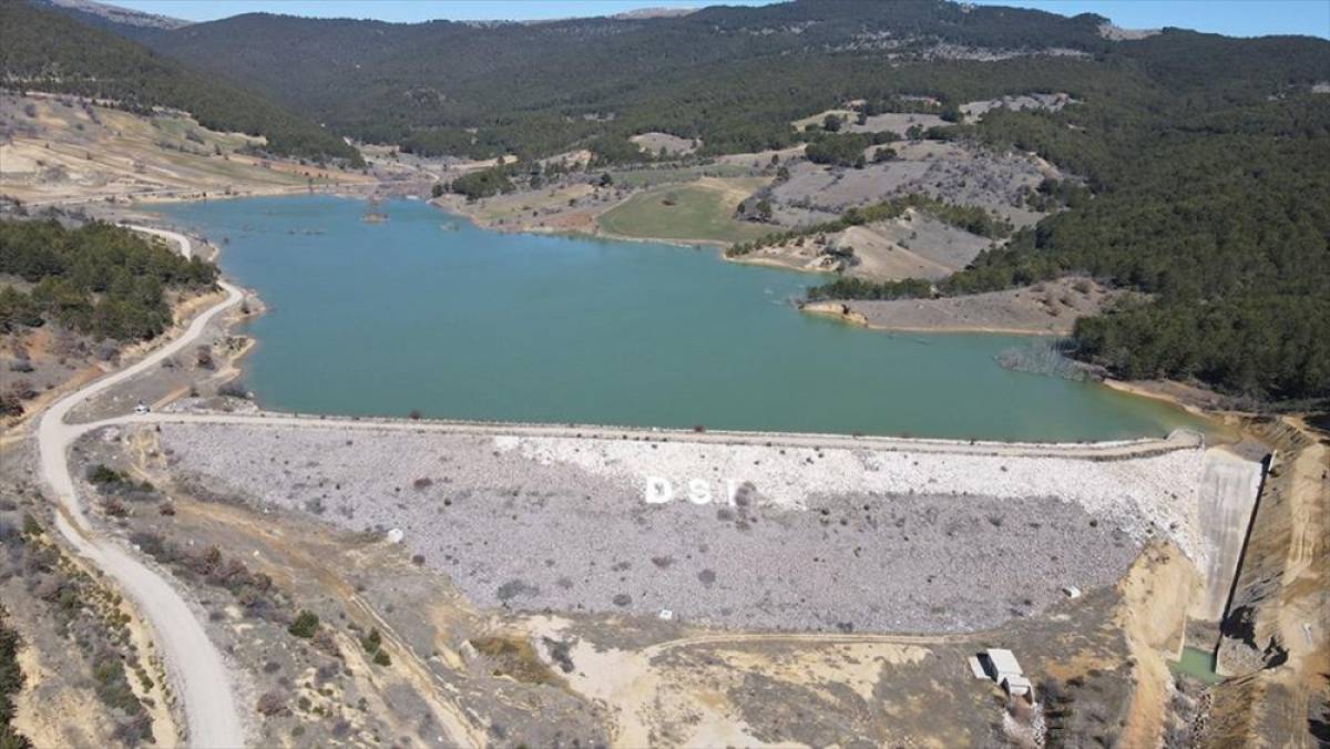 Afyonkarahisar'da 16 g&ouml;letten 9'unda doluluk y&uuml;zde 100'e ulaştı