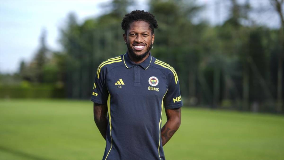 Fenerbahçe'nin Brezilyalı oyuncusu Fred, derbide dalya demeye hazırlanıyor