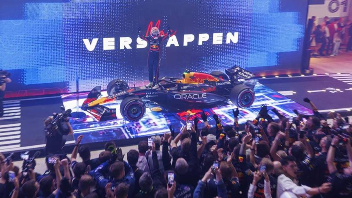 Formula 1'de Katar Grand Prix'sini Max Verstappen kazandı