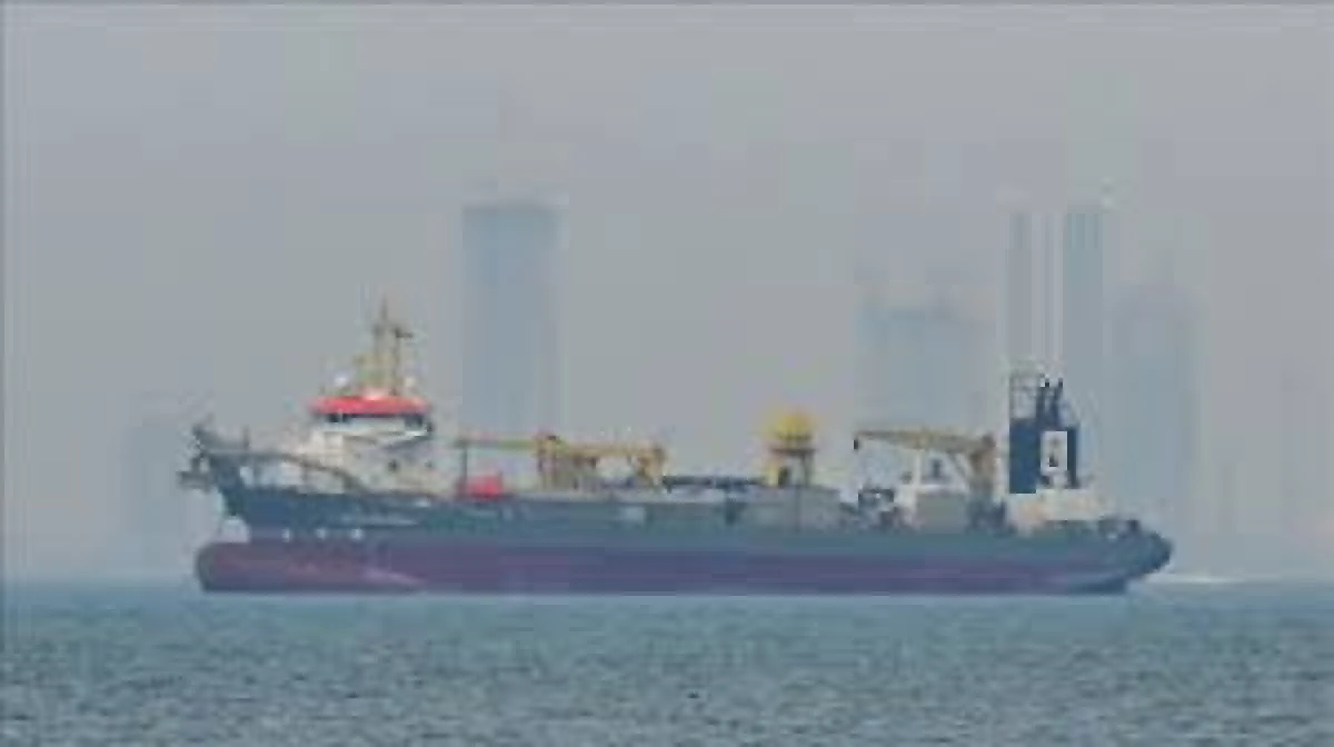 ABD Donanması İran ablukasında 13 gemiyi geri &ccedil;evirdi