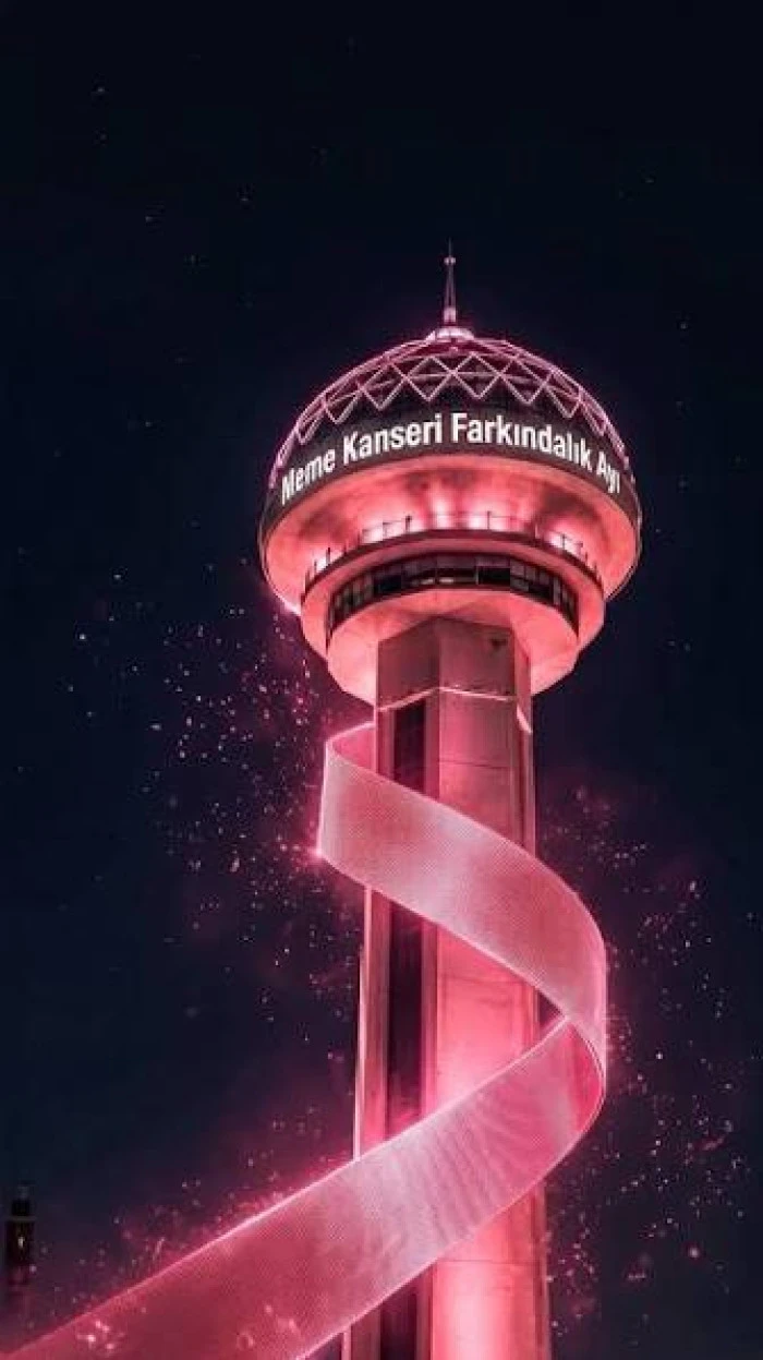 Atakule, Meme Kanseri Farkındalık Ayı i&ccedil;in pembeye b&uuml;r&uuml;nd&uuml;