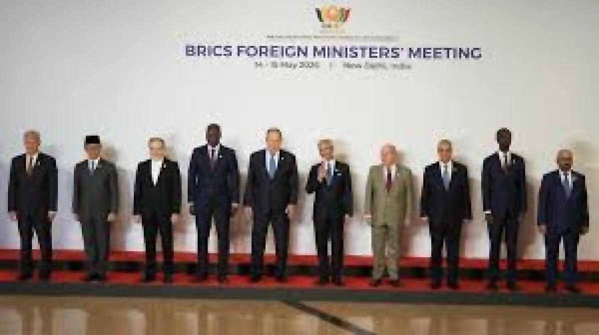 BRICS Dışişleri Bakanları Toplantısı Hindistan'da başladı