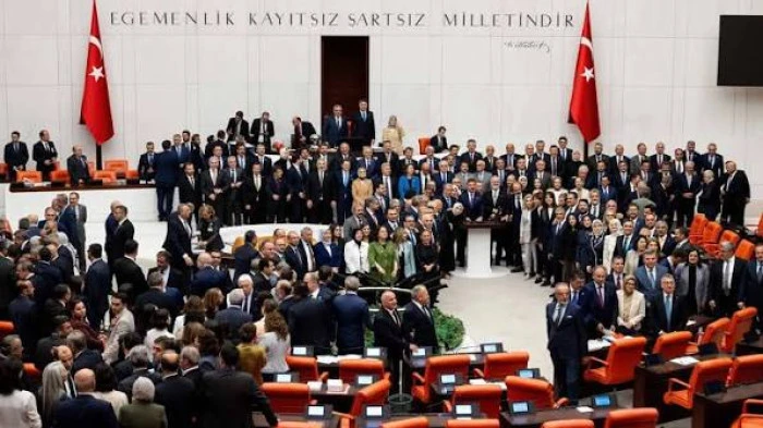 &Ccedil;er&ccedil;eve Yasa'da 12 madde kabul edilerek yasalaştı
