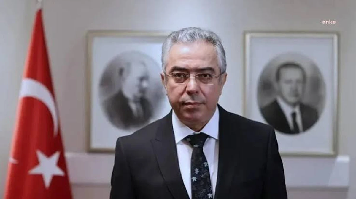 Cumhurbaşkanı Başdanışmanı U&ccedil;um: B&uuml;rokratik vesayete yeltenenler bir gecede giderler