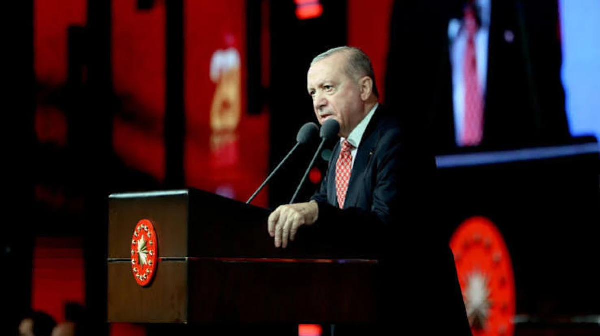 Cumhurbaşkanı Erdoğan: T&uuml;rk d&uuml;nyasının aile fotoğrafında ayrılığa yer yoktur, hepimiz biriz beraberiz