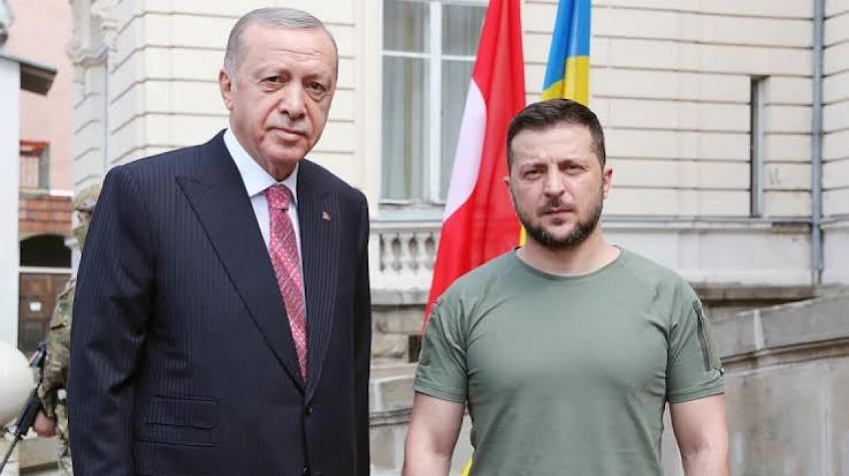 Cumhurbaşkanı Erdoğan, Ukrayna Devlet Başkanı Zelenskiy'e Karadeniz'deki saldırıların a&ccedil;ıklanamaz olduğunu s&ouml;yledi