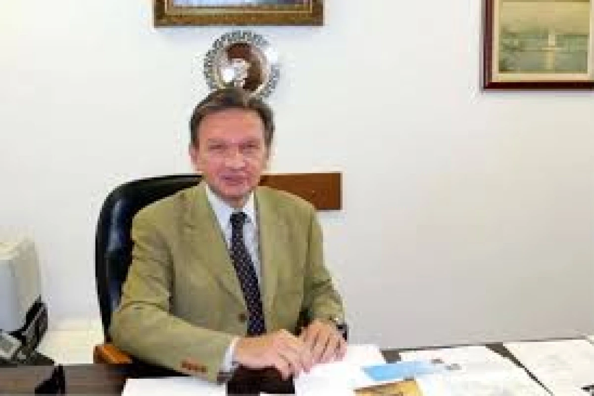 E. Büyükelçi Sayın Hidayet Eriş de ULUS yazı ailesinde