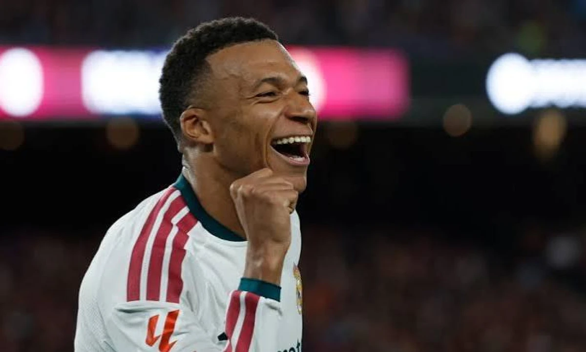  Fransız futbolcu Mbappe'yi &Ccedil;in neden boykot ediyor?