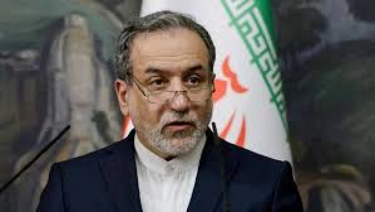 Arak&ccedil;i, ABD saldırılarını 'başarısızlık' olarak nitelendirdi! "10 g&uuml;n sonra, ama&ccedil;sız olduklarını d&uuml;ş&uuml;n&uuml;yorum"