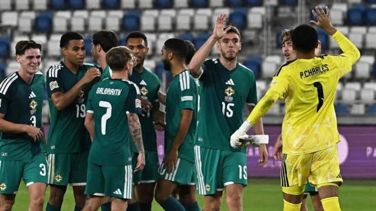 İrlanda, Gazze'ye destek amacıyla siyah kol bantları takarak İsrail'i 3-0 yendi