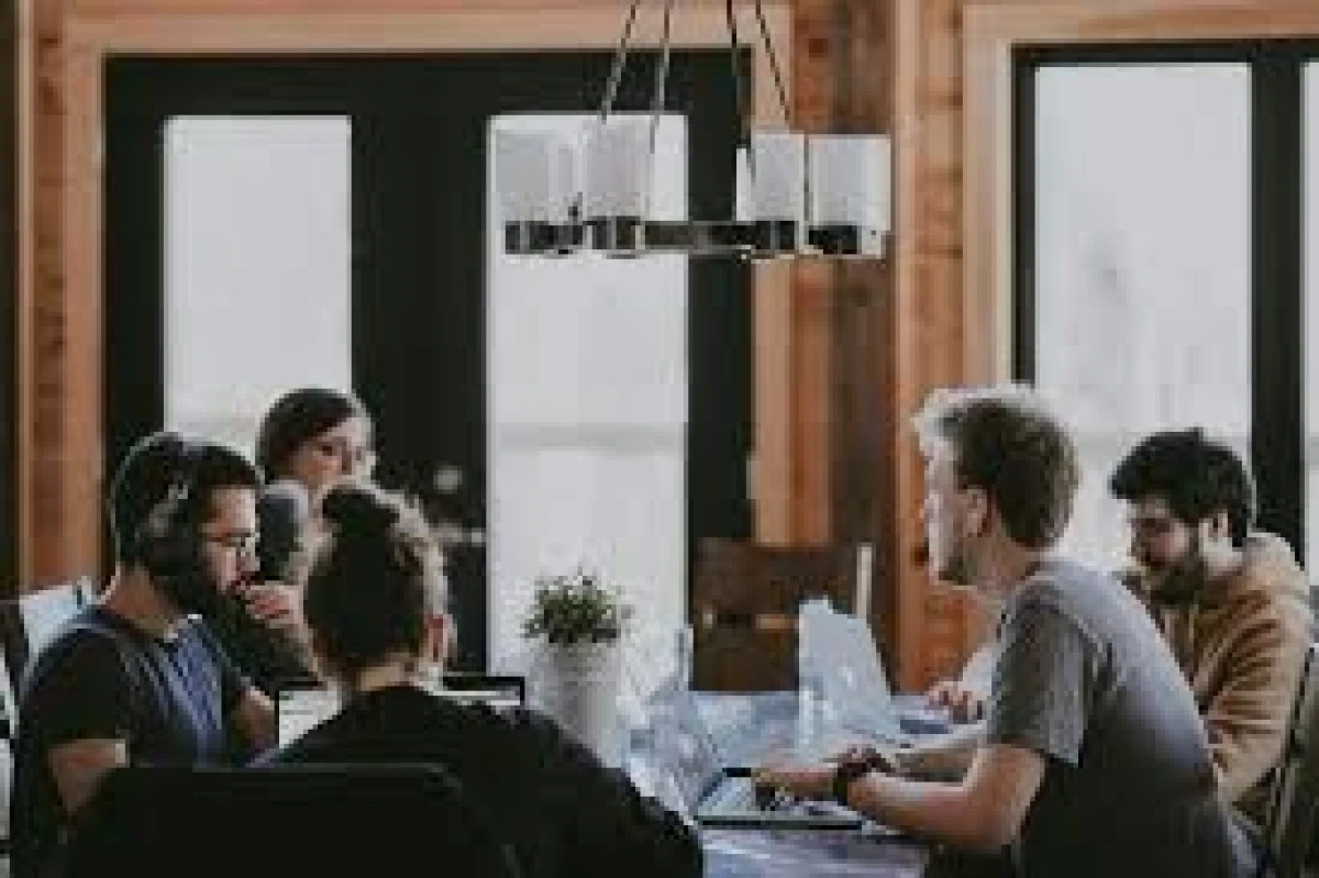 İş d&uuml;nyası Z kuşağıyla uyum arıyor: Bağlılık algısı değişiyor