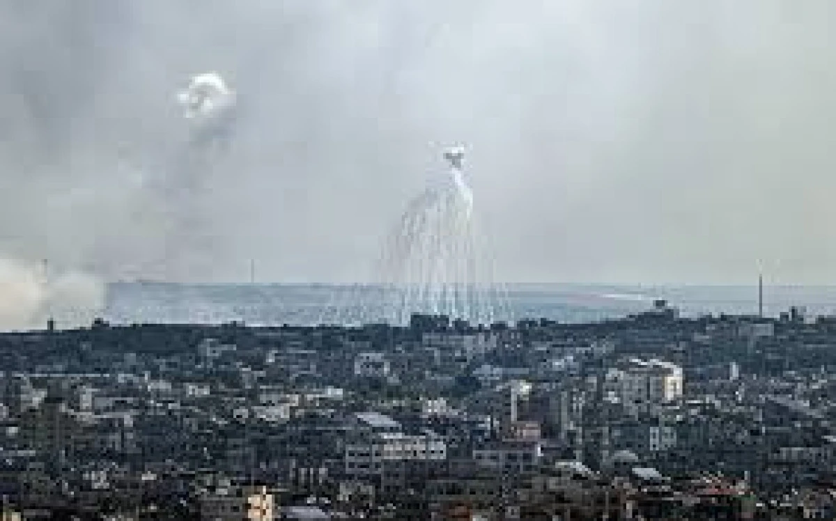 İsrail'in L&uuml;bnan'da yasadışı olarak beyaz fosfor bombası attığı bildirildi