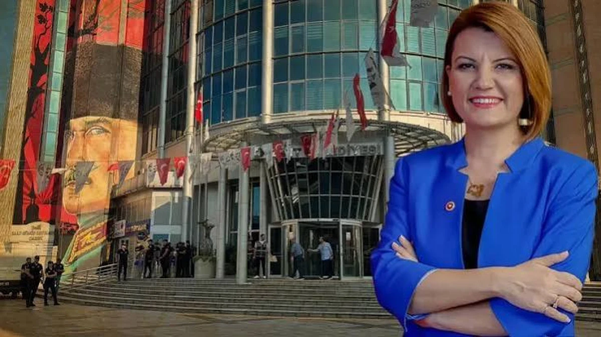 İzmit Belediye Başkanı Fatma Kaplan H&uuml;rriyet g&ouml;zaltında