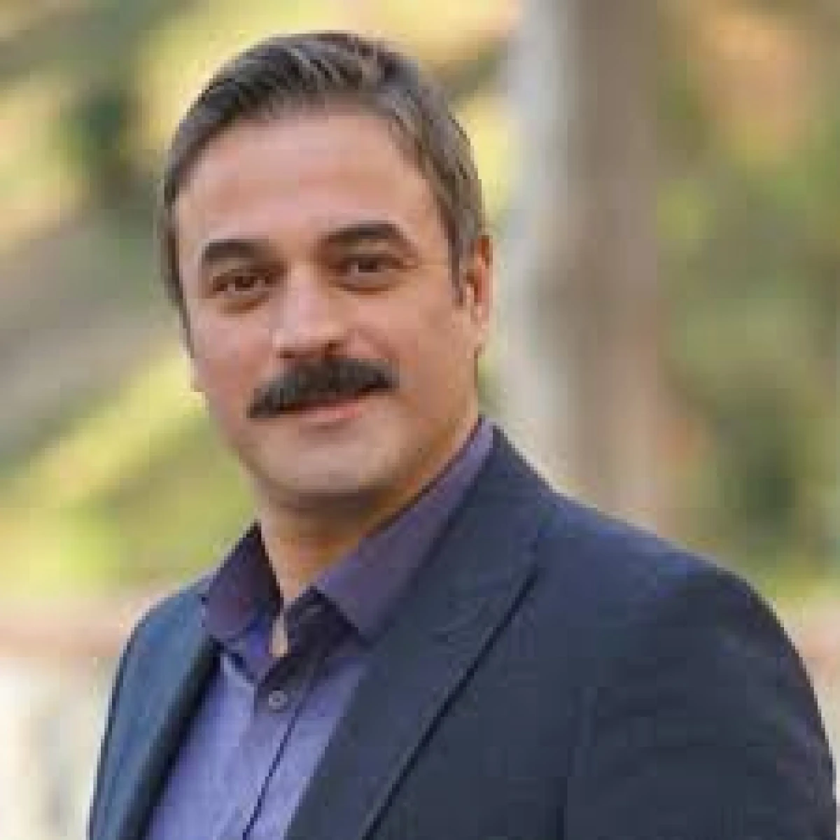 Karaciğer nakli bekleyen oyuncu Ufuk &Ouml;zkan i&ccedil;in &uuml;nl&uuml;ler harekete ge&ccedil;ti