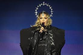 Madonna'nın Rio'daki ücretsiz konserini 1.5 milyondan fazla hayranı izledi