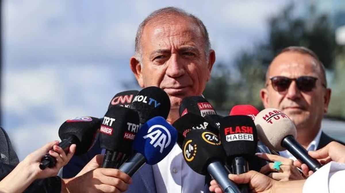  Mahkeme tedbir kararının devamına h&uuml;kmetti: CHP'de G&uuml;rsel Tekin g&ouml;revine devam edecek