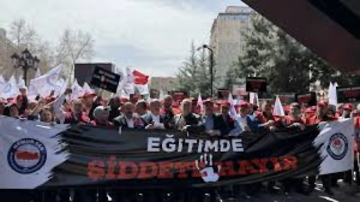 MEB &ouml;n&uuml;nde "yaşam n&ouml;beti": Okullarımız g&uuml;venli değil